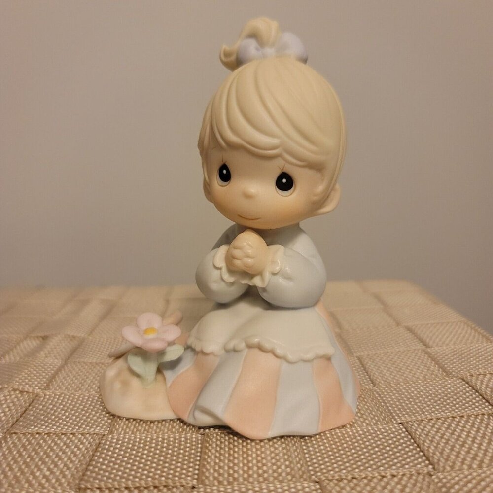VINTAGE PRECIOUS MOMENTS FIGURINE "SOWING THE SEEDS OF LOVE" 1992 MEMBERS ONLY - Picture 2 of 6